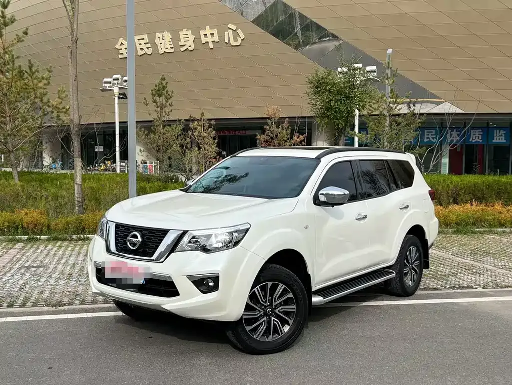 Nissan Terra — фото 1