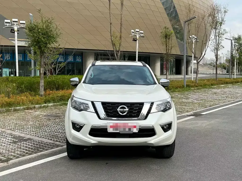 Nissan Terra — фото 7