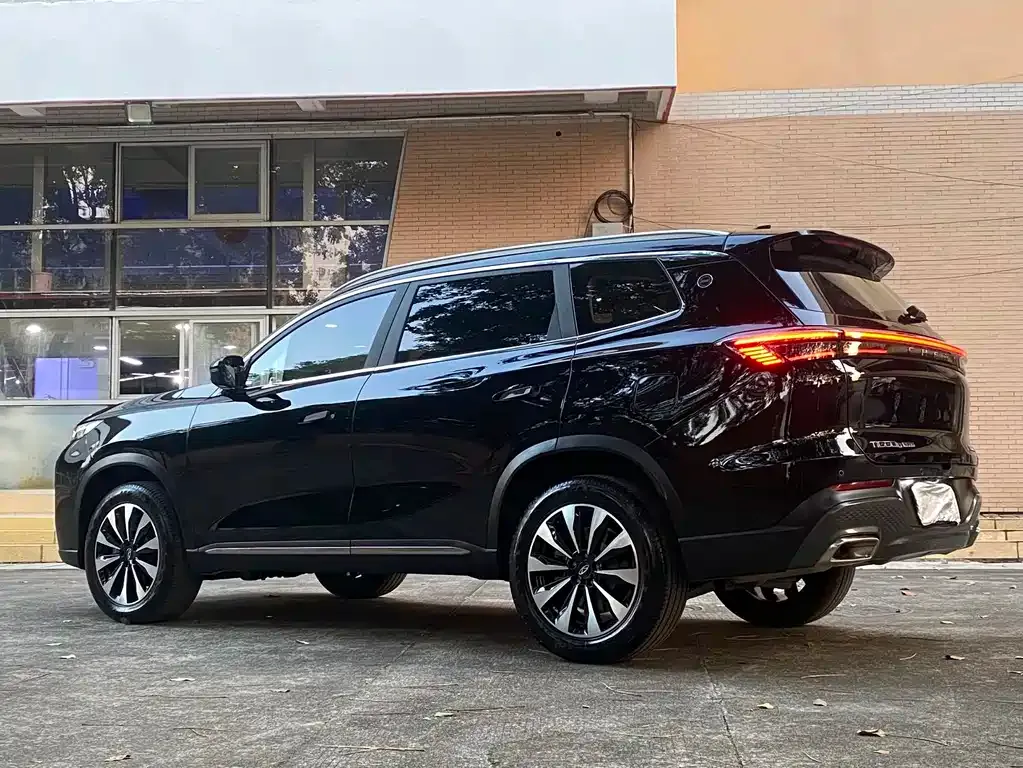Chery Tiggo 8 PLUS — фото 8