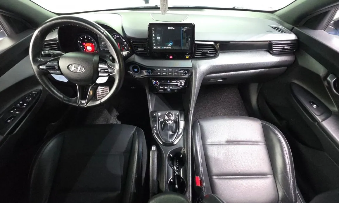 Hyundai Veloster — фото 7
