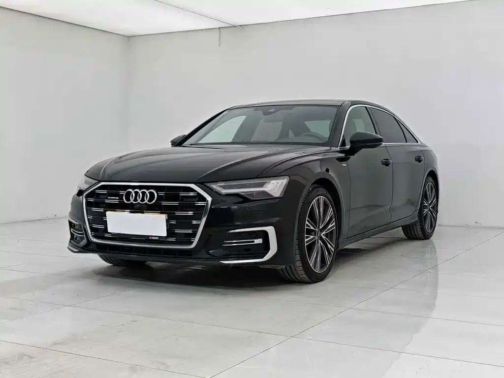 Audi A6L — фото 1