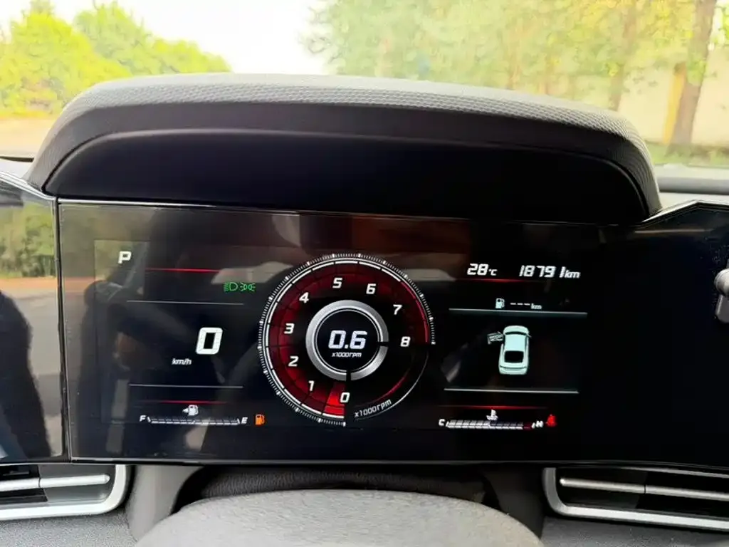 Hyundai Elantra — фото 9