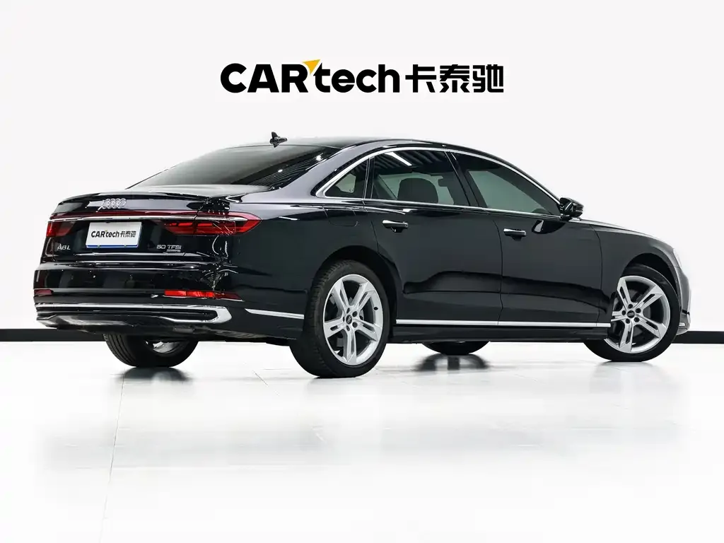 Audi A8 — фото 3