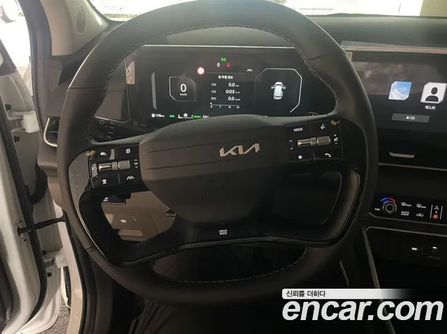Kia Carnival — фото 9