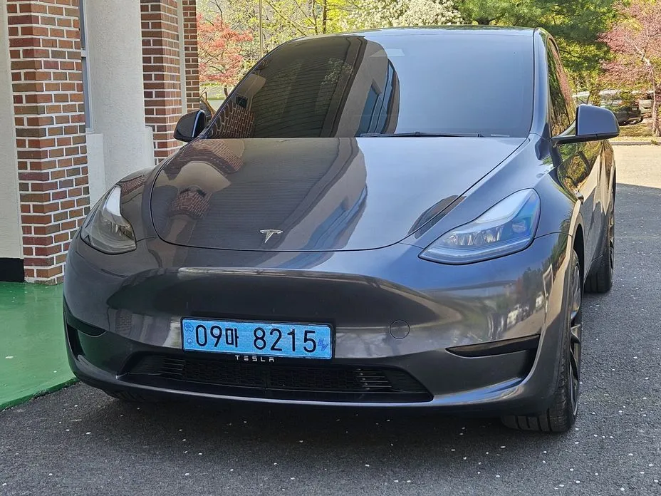 Tesla Model Y — фото 8