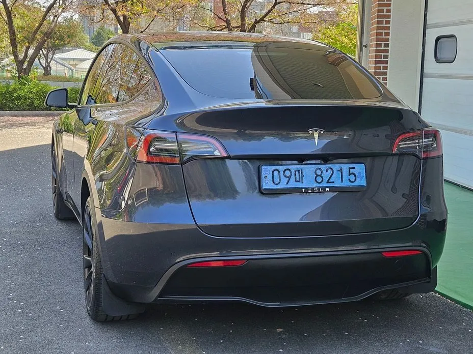Tesla Model Y — фото 5