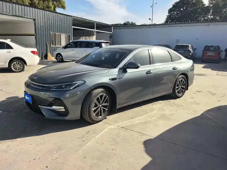 Geely Galaxy A7 EM — фото 1