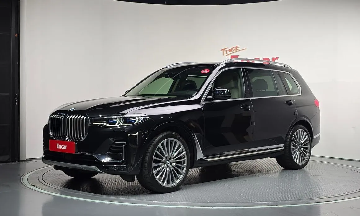 BMW X7 — фото 1