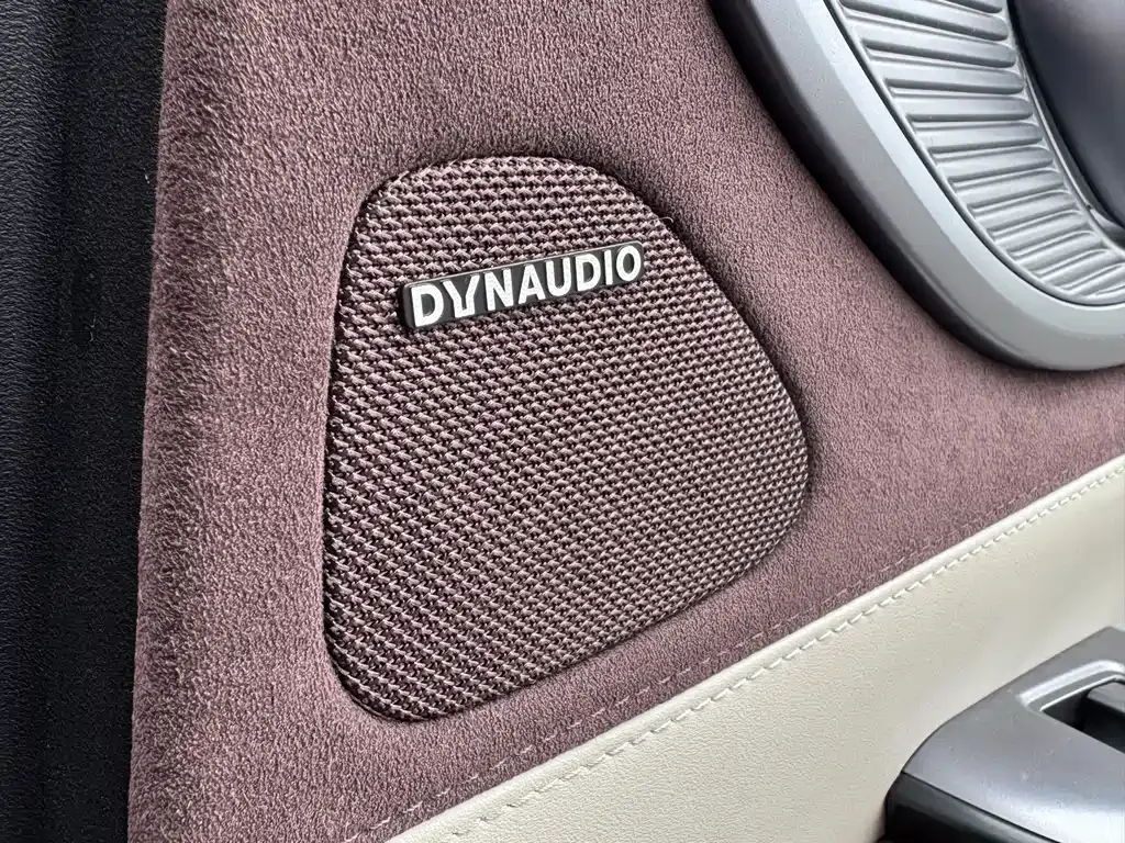 BYD Seal — фото 4