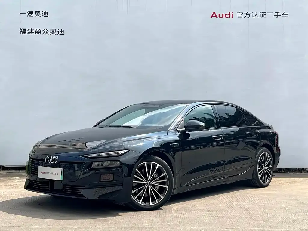 Audi A6L e-tron — фото 1