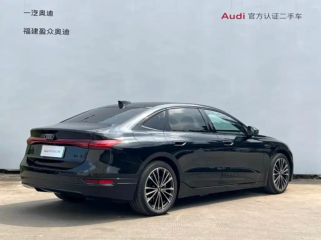Audi A6L e-tron — фото 5