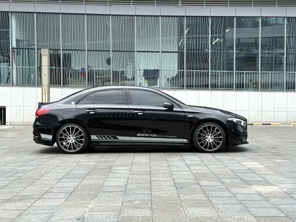 Mercedes-Benz A-Class AMG — фото 4