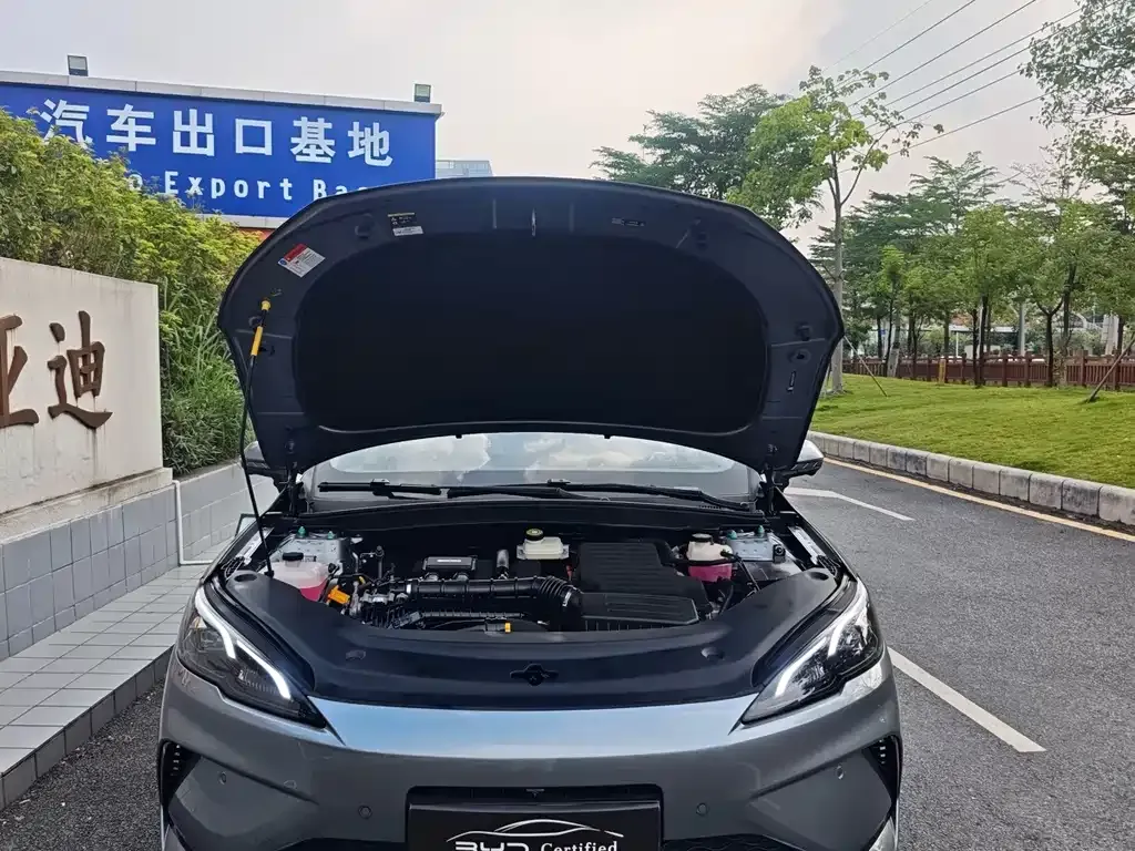 BYD Seal 05 DM-i — фото 10