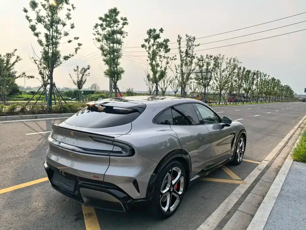 Xiaomi YU7 — фото 2