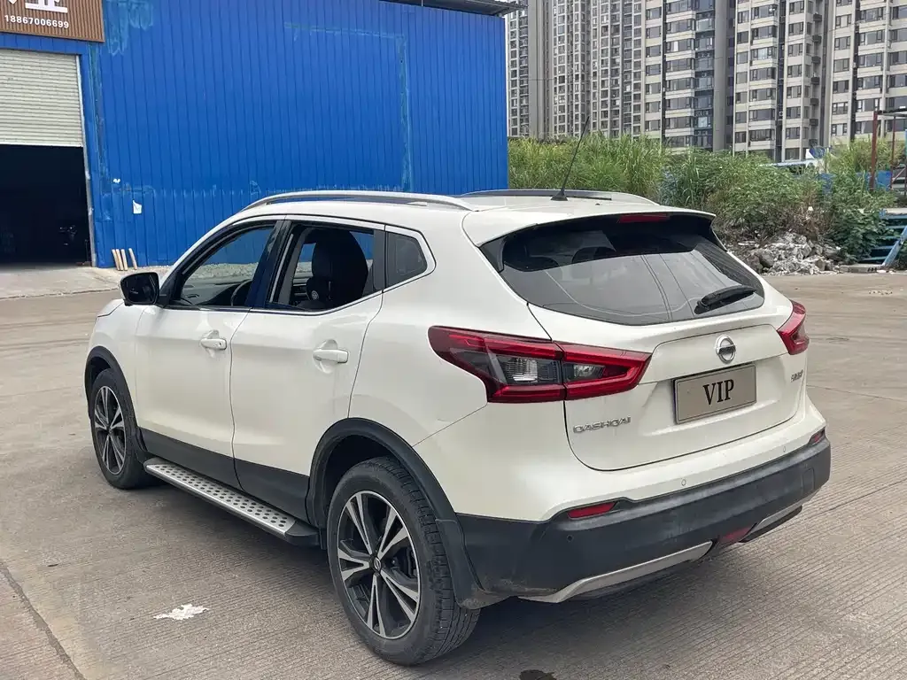 Nissan Qashqai — фото 5