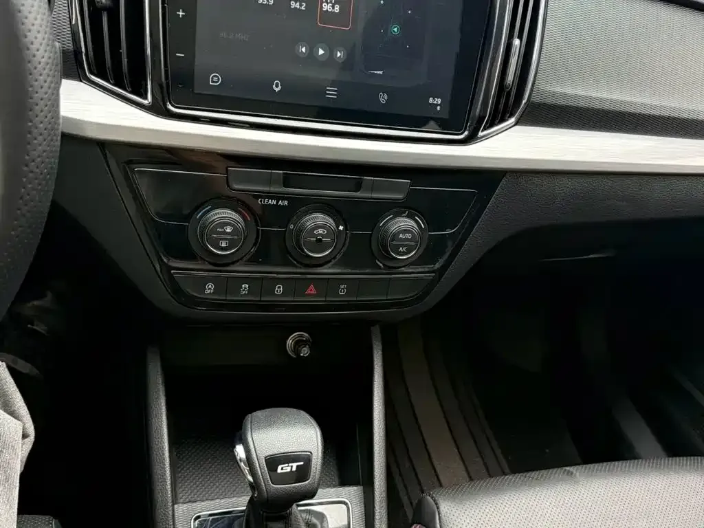 Skoda Kamiq — фото 10