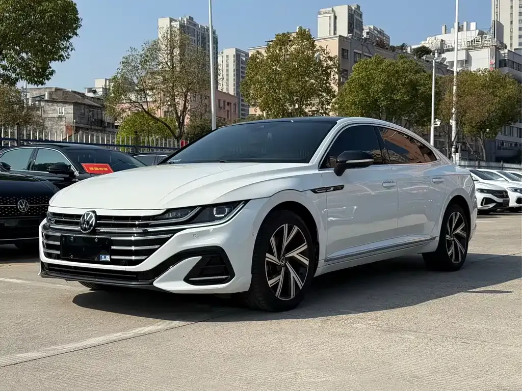 Volkswagen CC — фото 1