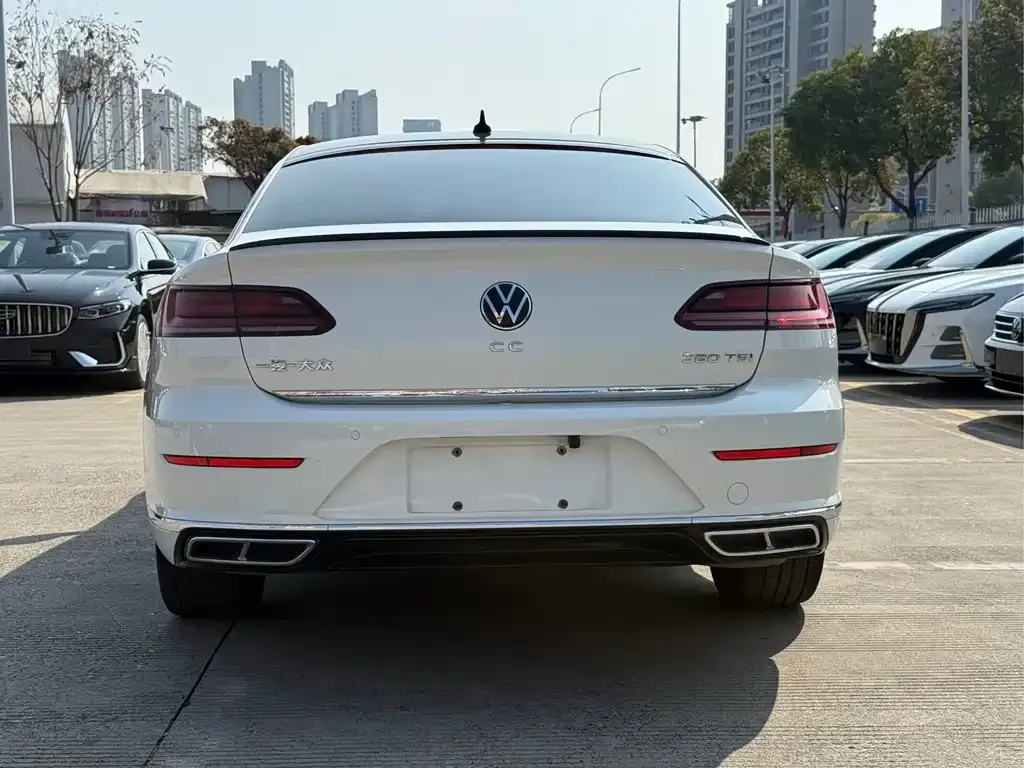 Volkswagen CC — фото 3