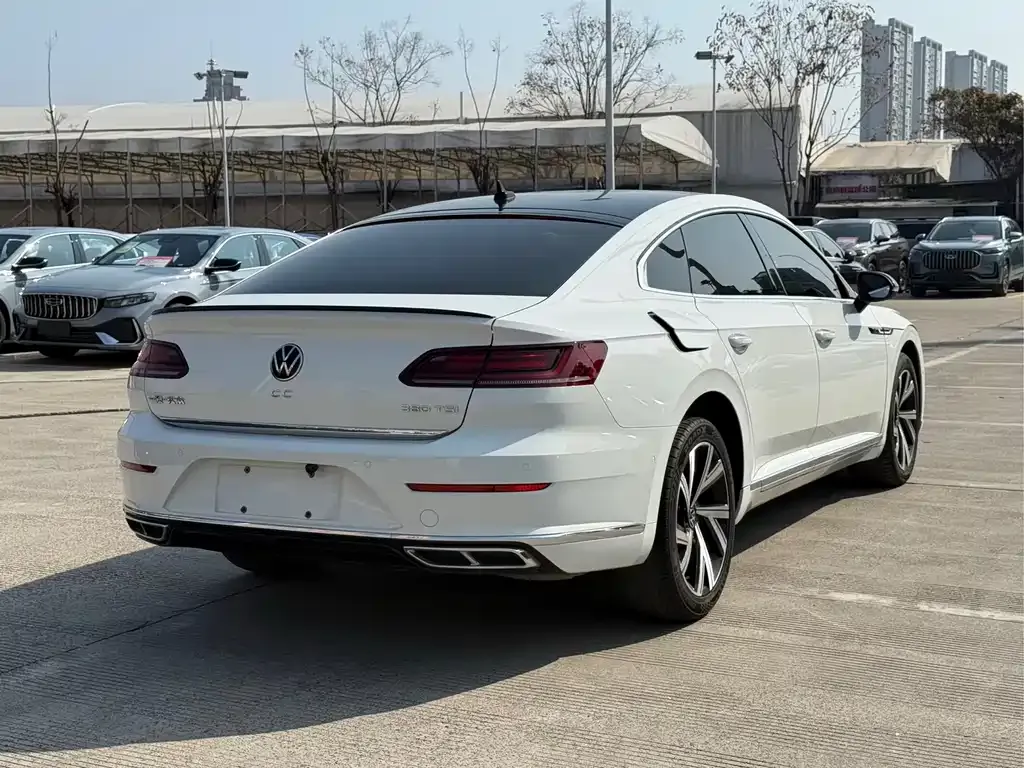 Volkswagen CC — фото 6