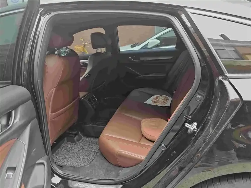 Honda Inspire — фото 2