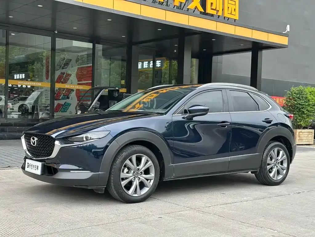 Mazda CX-30 — фото 1