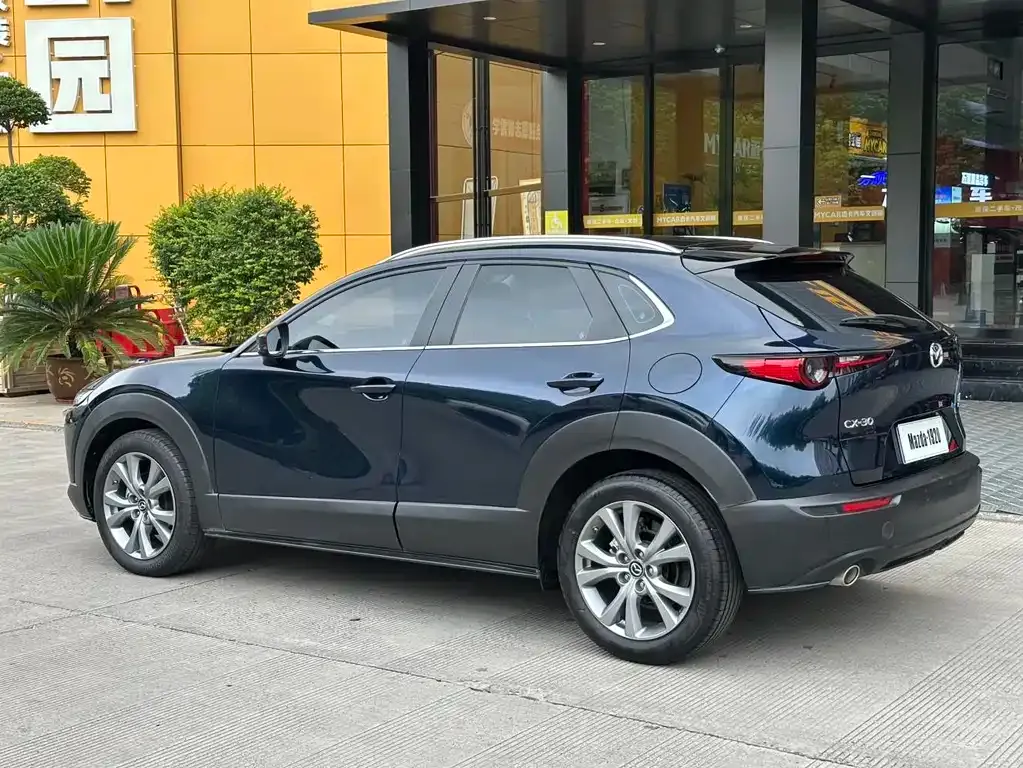Mazda CX-30 — фото 8