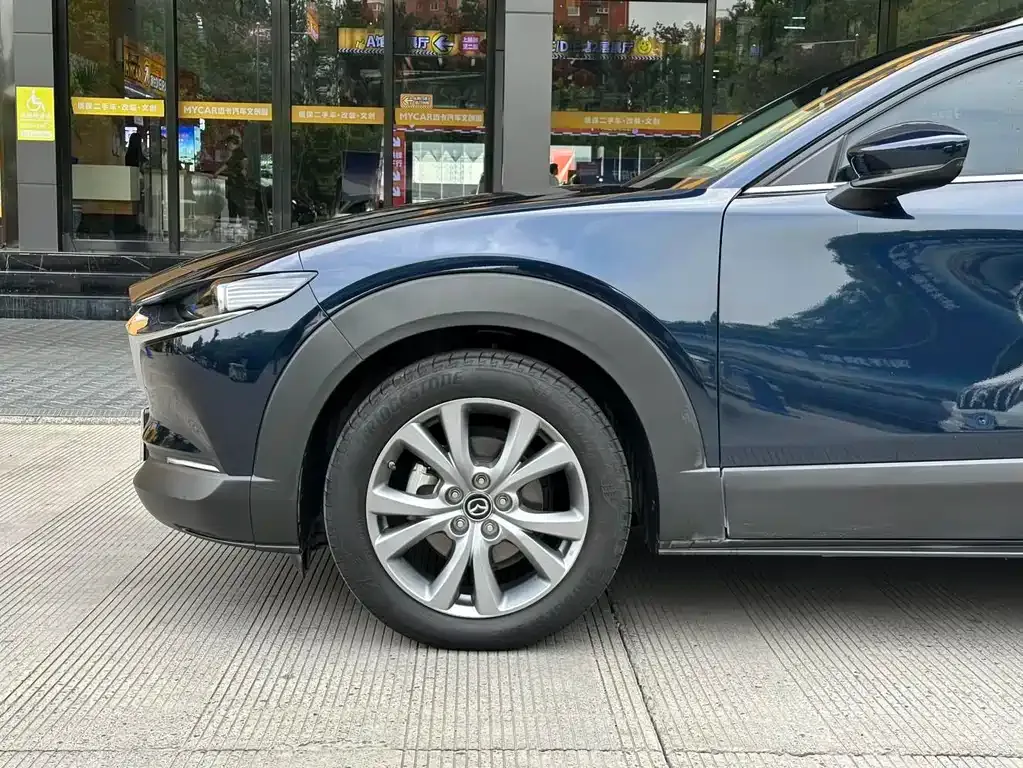 Mazda CX-30 — фото 10