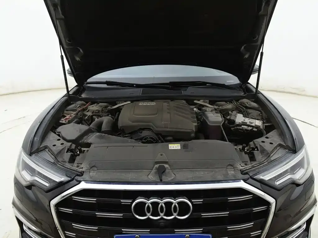 Audi A6L — фото 6