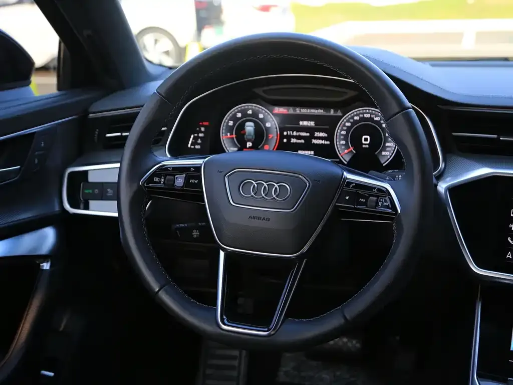 Audi A6L — фото 4