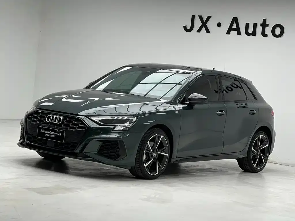 Audi A3 — фото 1