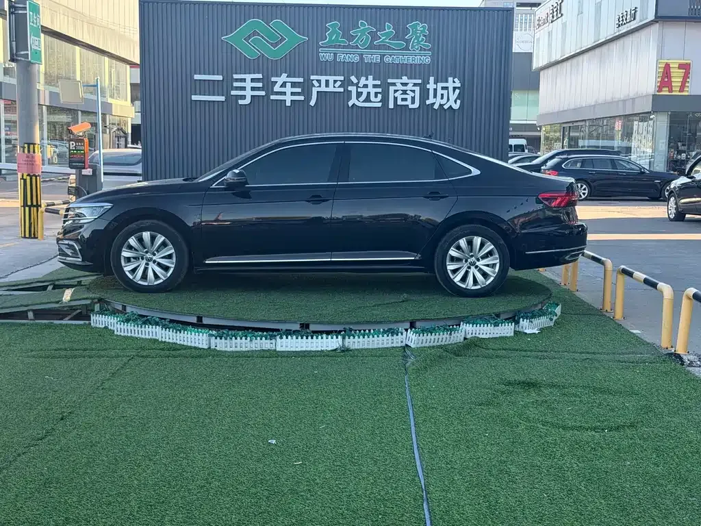 Volkswagen Passat — фото 10