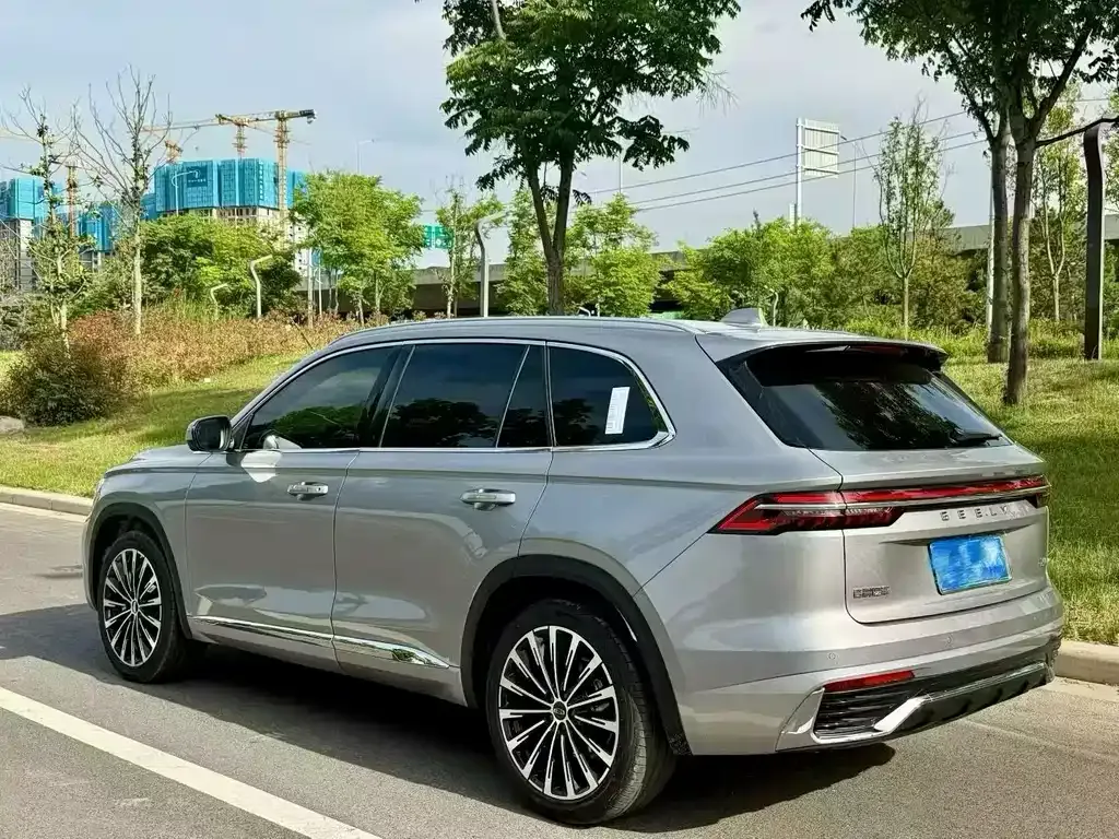 Geely Xingyue L — фото 9