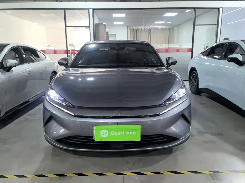 BYD Qin L — фото 8
