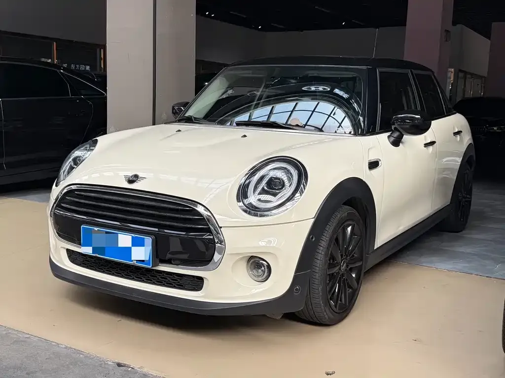 MINI Cooper (3-door) — фото 1