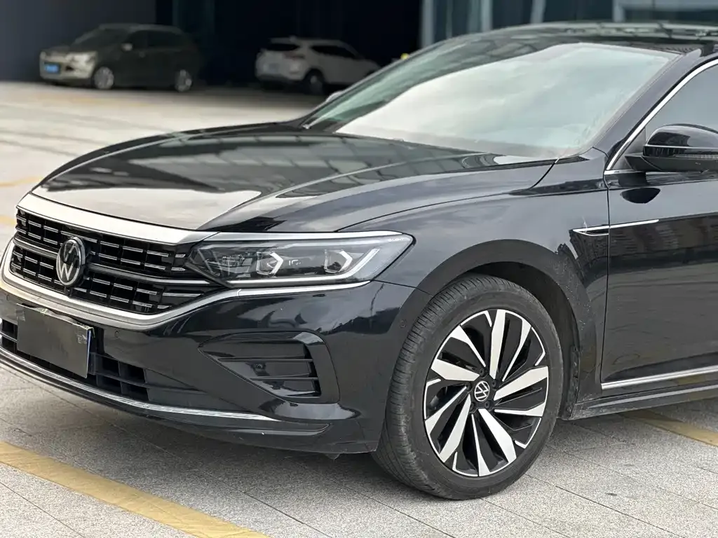 Volkswagen Passat — фото 2