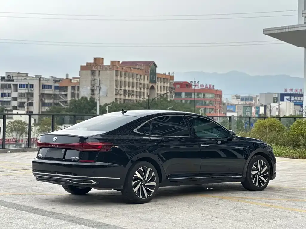 Volkswagen Passat — фото 3