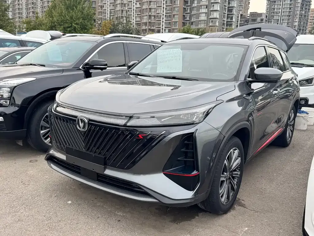 Changan CS75 PLUS — фото 1
