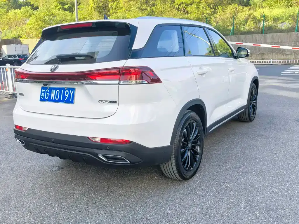 Changan CS75 — фото 10