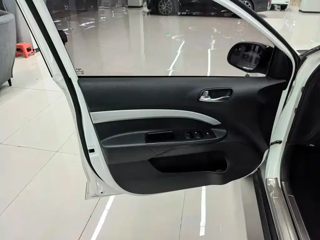 Kia KX1 — фото 8