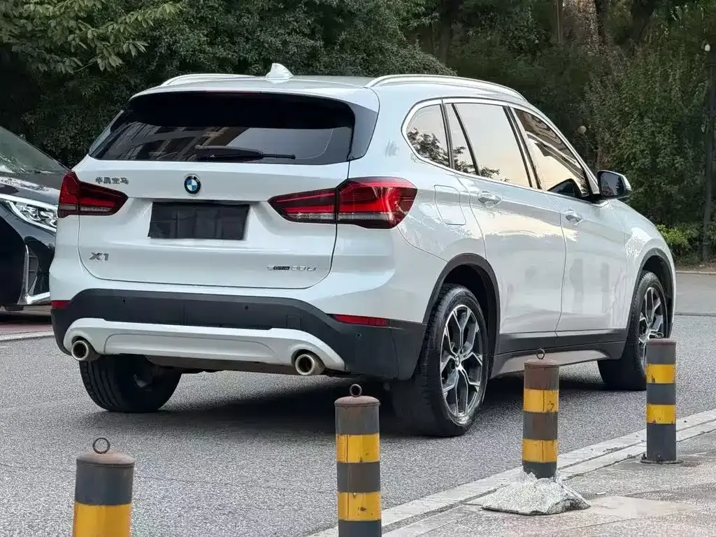 BMW X1 — фото 2