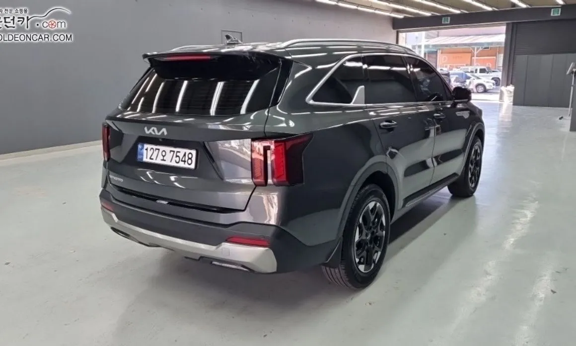 Kia Sorento — фото 4