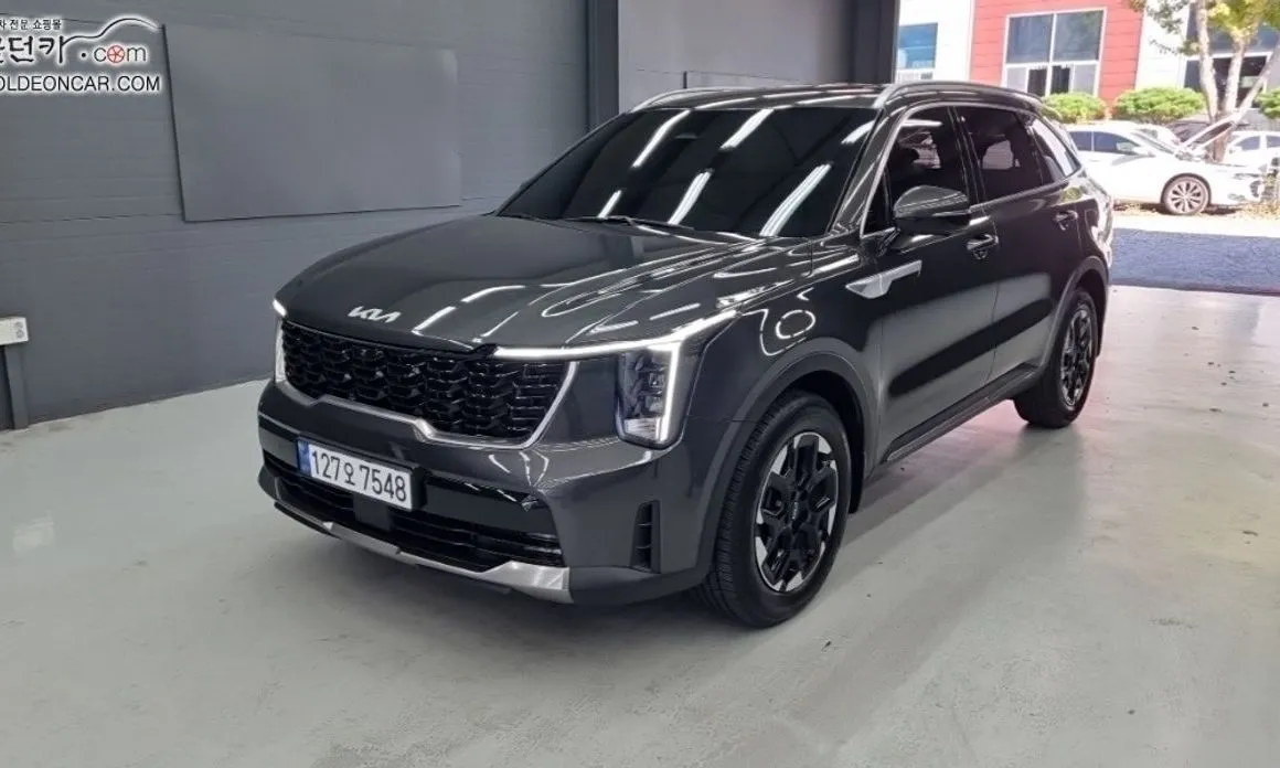 Kia Sorento — фото 9