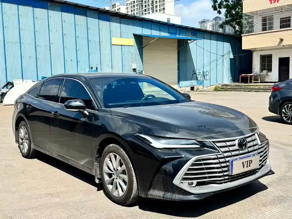 Toyota Avalon — фото 9