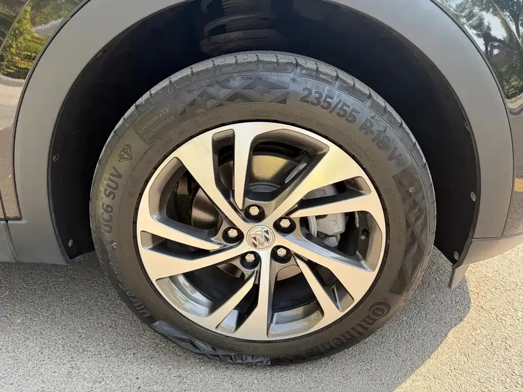 Buick Envision S — фото 10