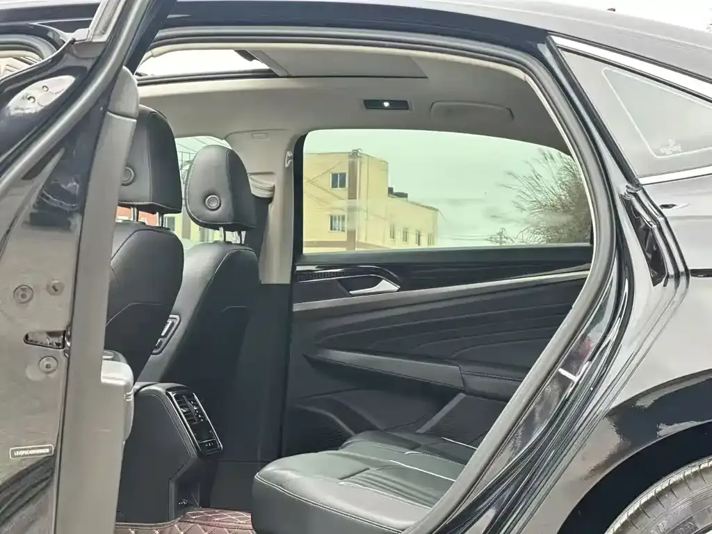 Volkswagen Passat — фото 3