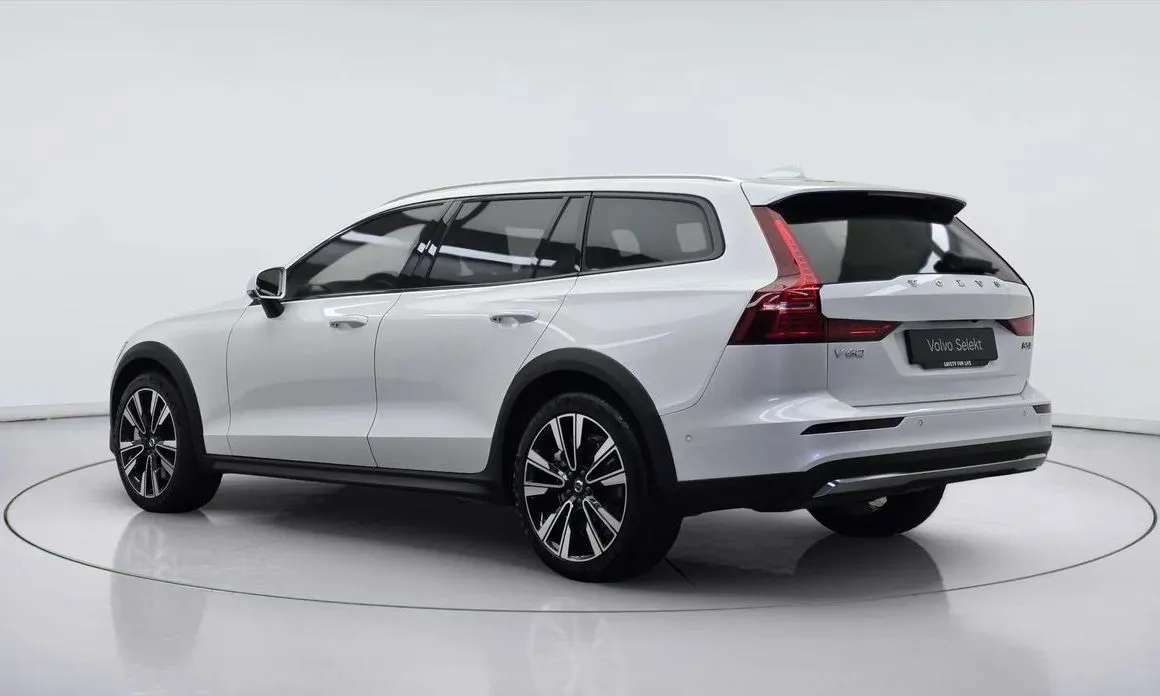 Volvo V60 — фото 2