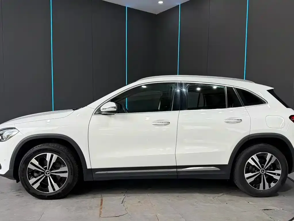 Mercedes-Benz GLA — фото 8