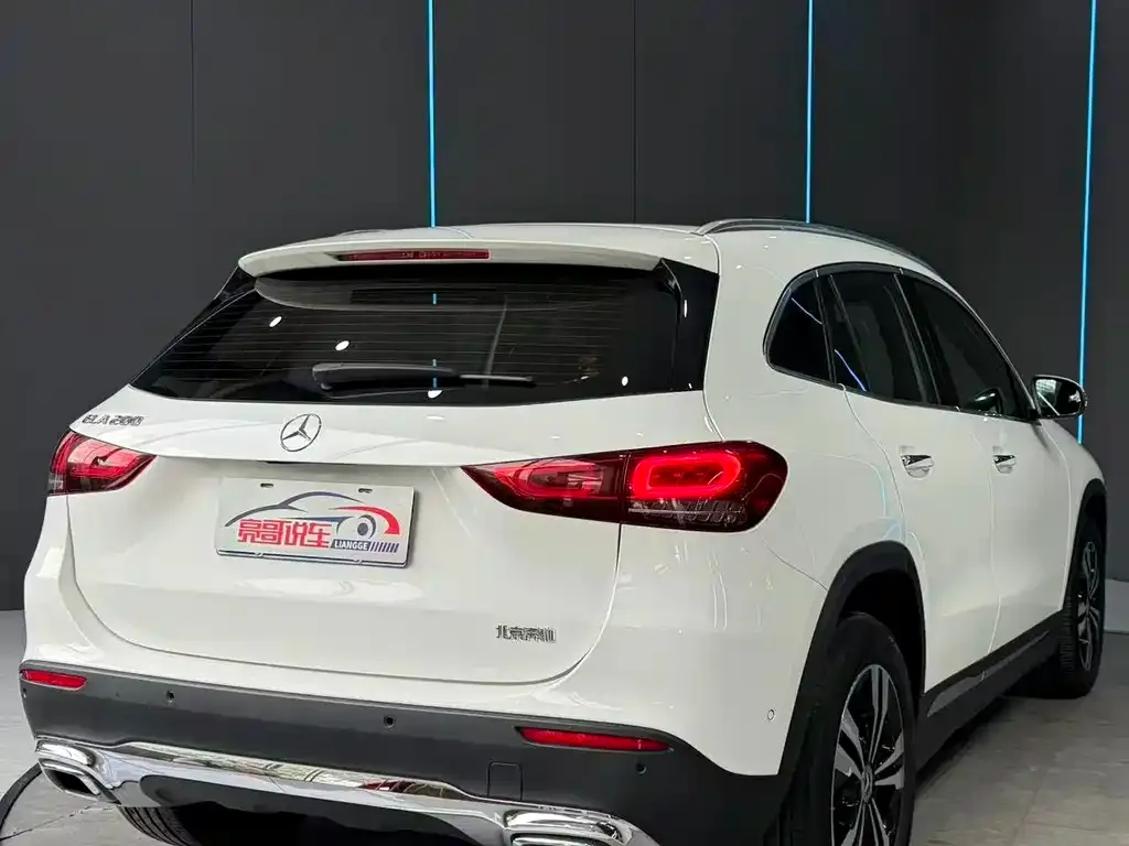 Mercedes-Benz GLA — фото 9