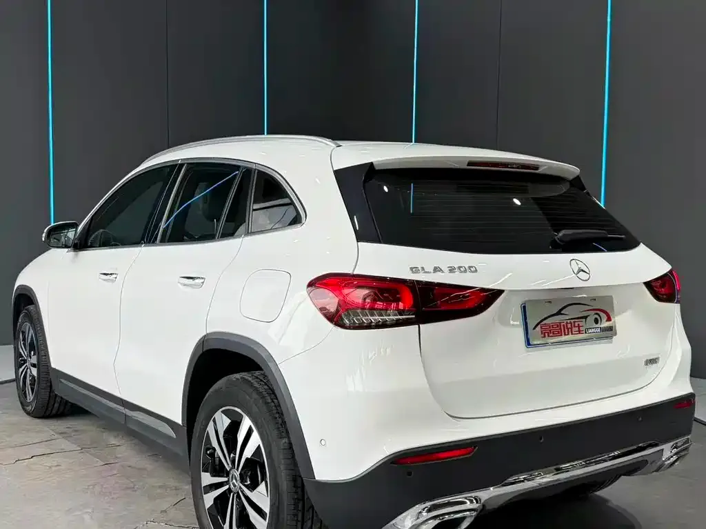 Mercedes-Benz GLA — фото 5