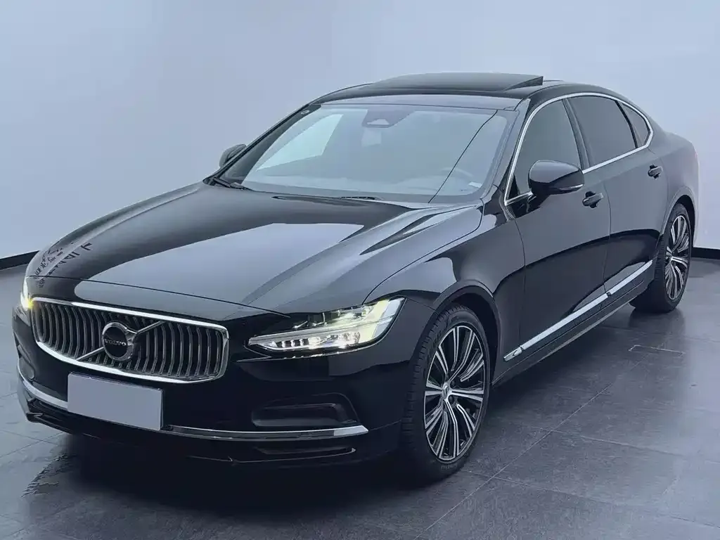 Volvo S90 — фото 1